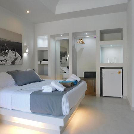 Perissa Beachfront Rooms Eksteriør bilde