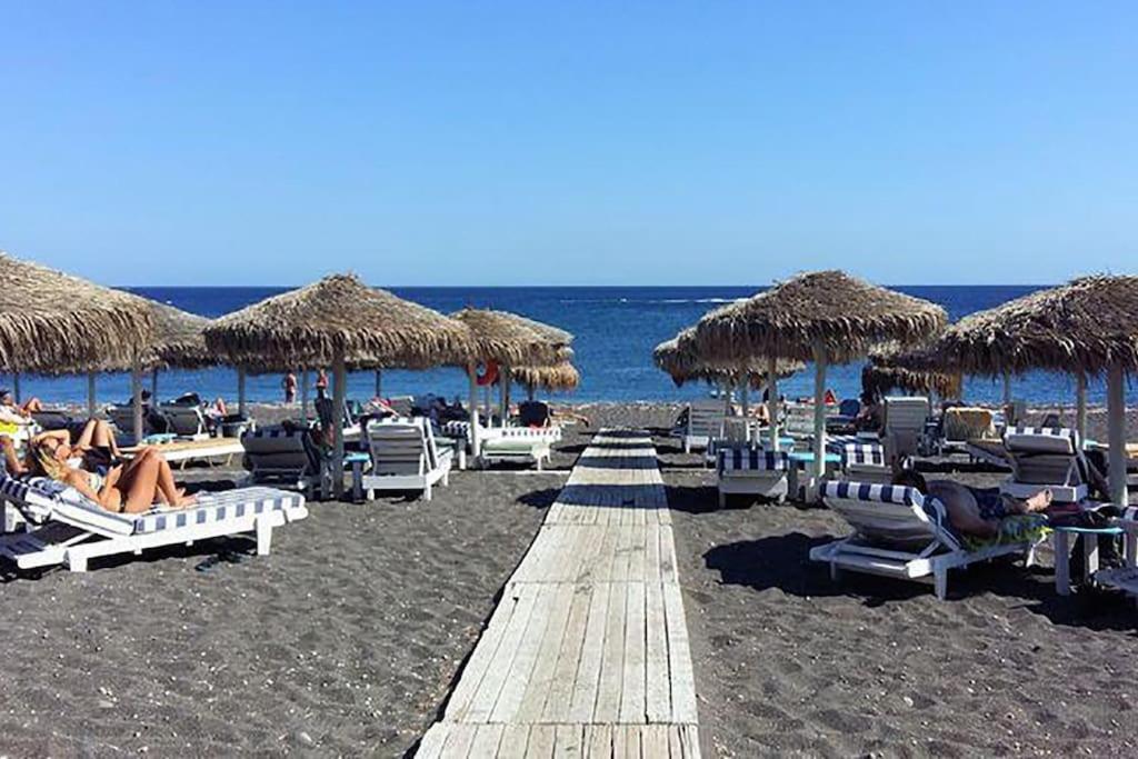 Perissa Beachfront Rooms Eksteriør bilde