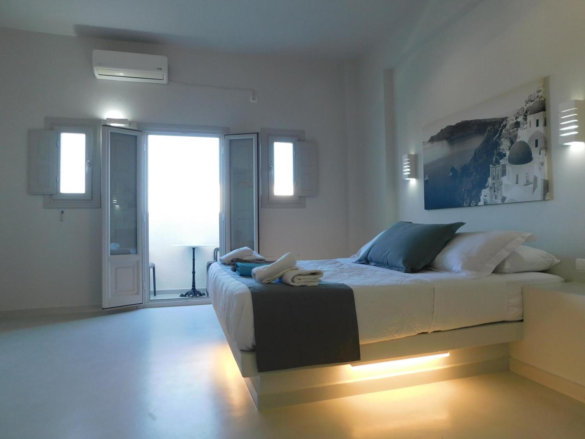 Perissa Beachfront Rooms Eksteriør bilde