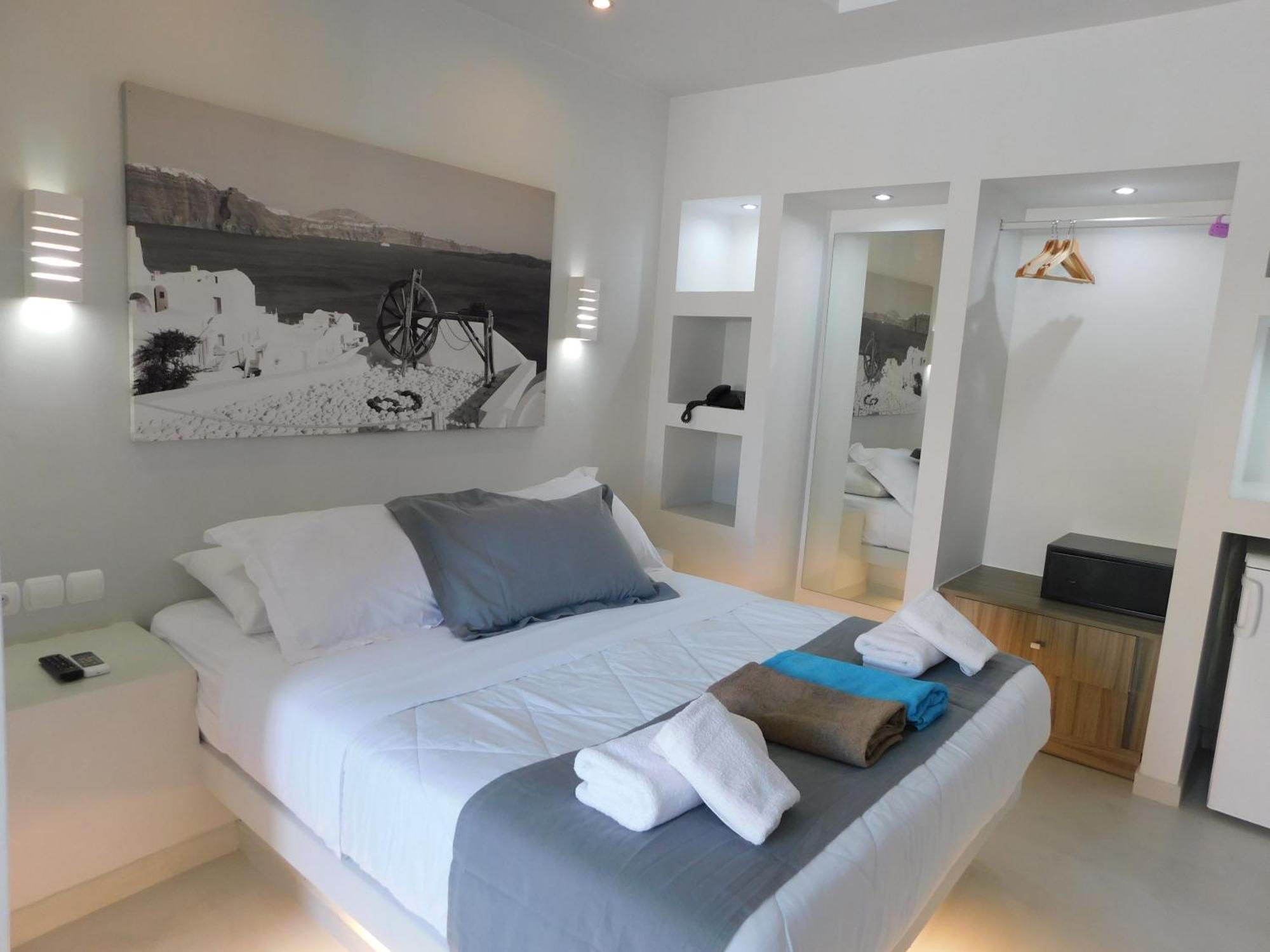 Perissa Beachfront Rooms Eksteriør bilde