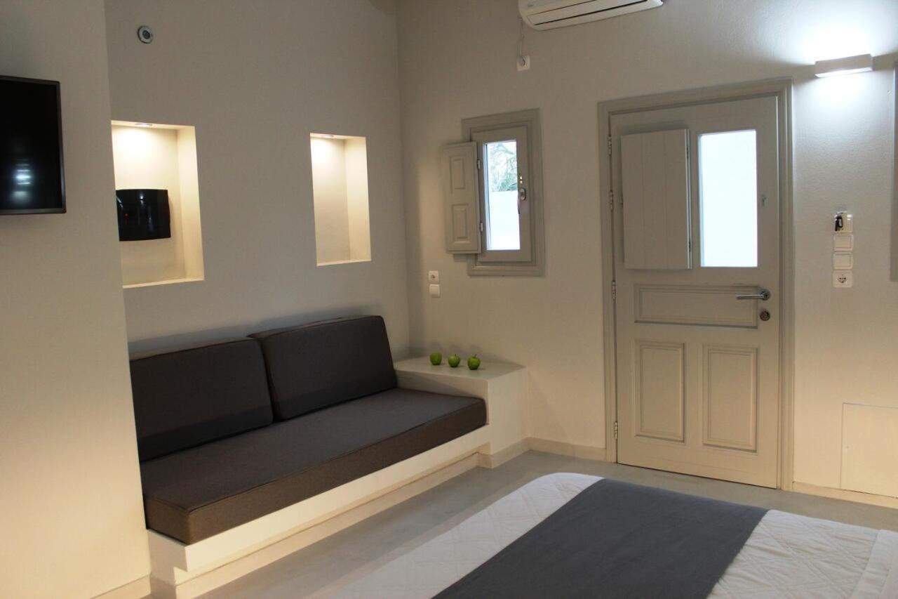 Perissa Beachfront Rooms Eksteriør bilde