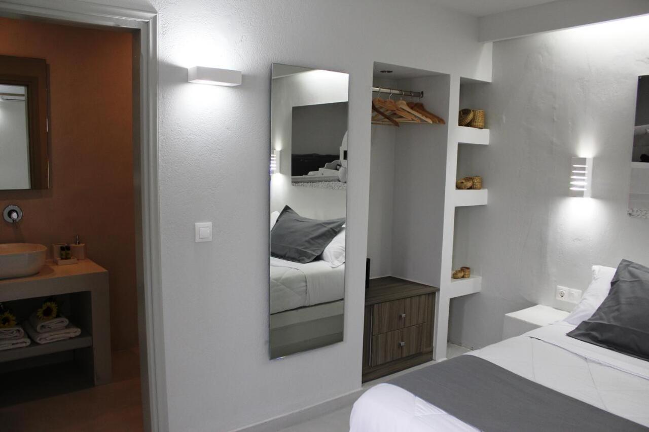 Perissa Beachfront Rooms Eksteriør bilde